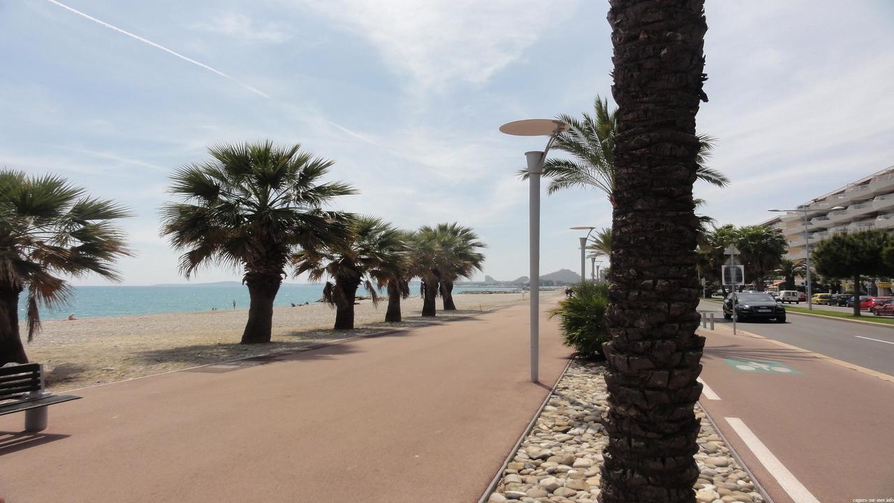 الشقق الفندقية كانيو سور ميرفي  Caffe Riviera المظهر الخارجي الصورة