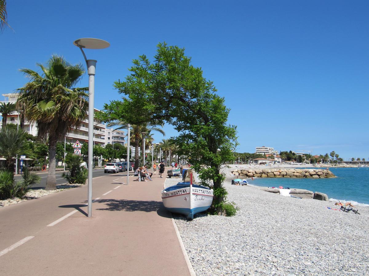 الشقق الفندقية كانيو سور ميرفي  Caffe Riviera المظهر الخارجي الصورة